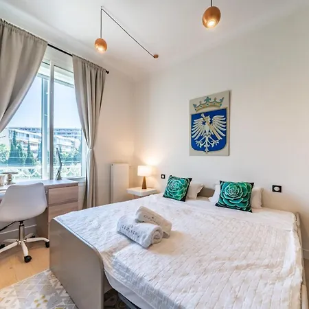 アパート Stunning 3 Bedrooms On The Croisette カンヌ