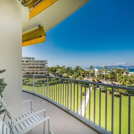 Stunning 3 Bedrooms On The Croisette * カンヌ