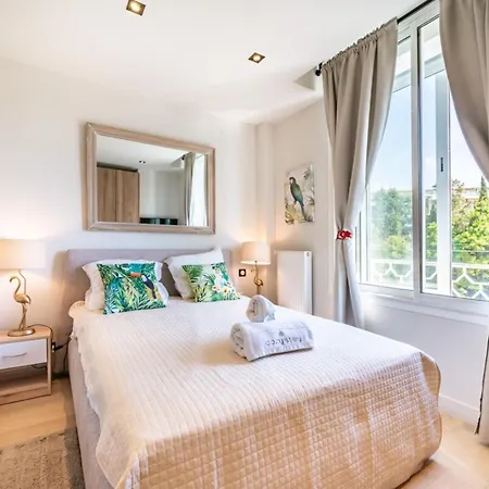アパート Stunning 3 Bedrooms On The Croisette カンヌ