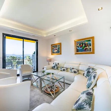 Stunning 3 Bedrooms On The Croisette * カンヌ