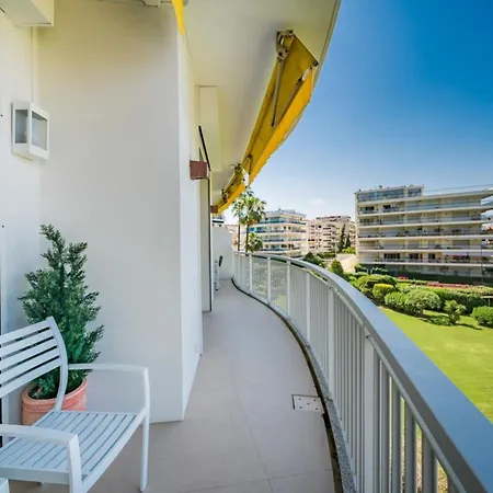 Stunning 3 Bedrooms On The Croisette *