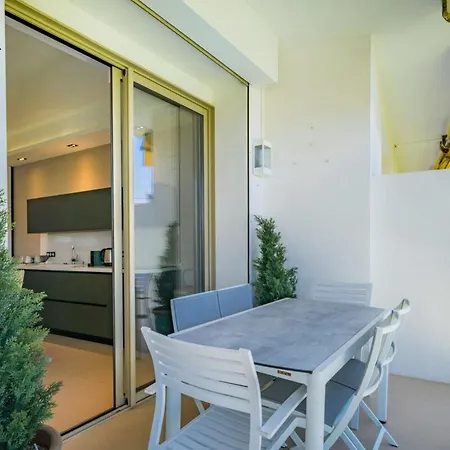 アパート Stunning 3 Bedrooms On The Croisette カンヌ